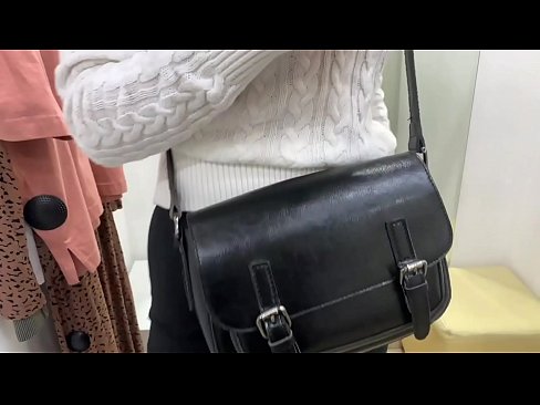 ❤️ Javna masturbacija mlade kurbe FeralBerry z dildom v garderobi ️ Porno pri nas sl.tvmarket.top ️❤